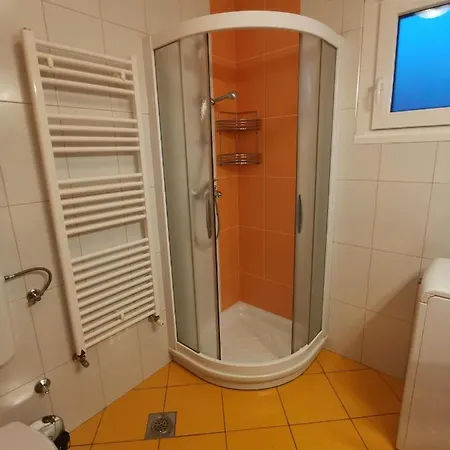 Apartment Losc - Podbela *