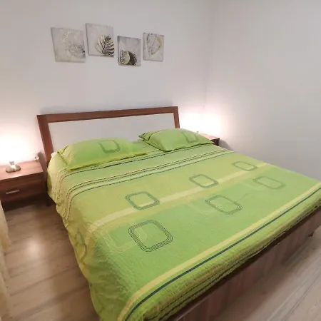 Losc - Podbela Apartment