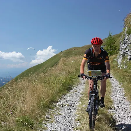 Losc - Podbela Апартаменты Breginj